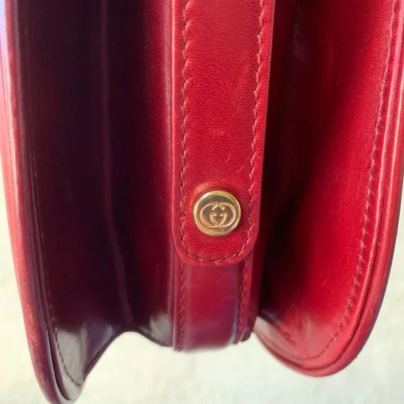 ⭐️ GUCCI 70s Red Bag - Picture 9 of 12